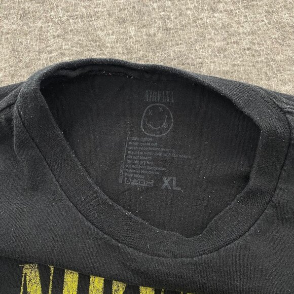 Nirvana in Utero T Shirt Tour Concert Band Rock Grunge Gothic Angel Mens Medium‎ - Picture 3 of 6
